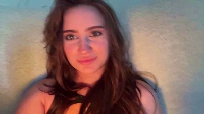 LilliOgden live cam on Cam4