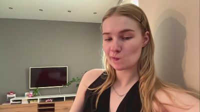 LilliamToo live cam on Cam4