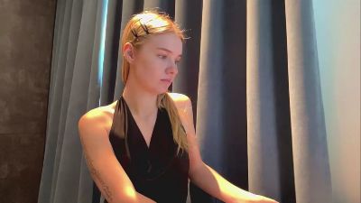 LilliamToo live cam on Cam4