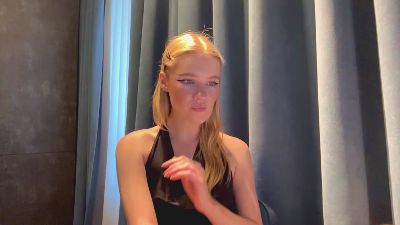 LilliamToo live cam on Cam4