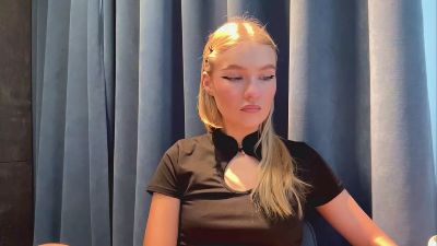 LilliamToo live cam on Cam4
