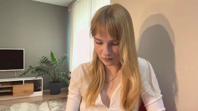 LilliamToo live cam on Cam4