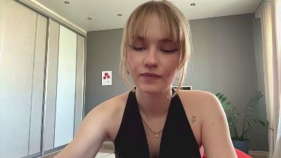LilliamToo live cam on Cam4