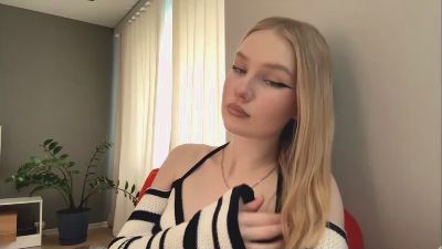 LilliamToo live cam on Cam4