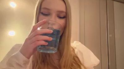 LilliamToo live cam on Cam4