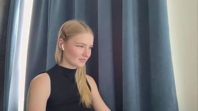LilliamToo live cam on Cam4