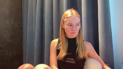 LilliamToo live cam on Cam4