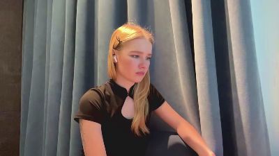 LilliamToo live cam on Cam4