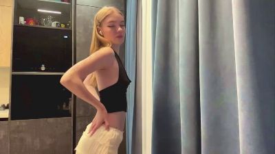 LilliamToo live cam on Cam4