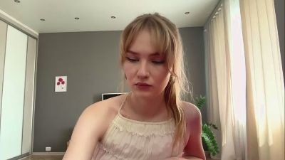LilliamToo live cam on Cam4
