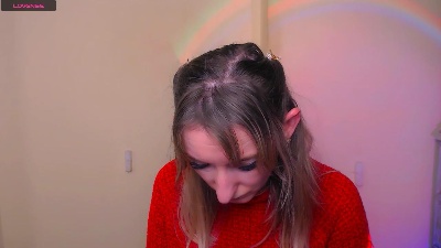 LillyBluee live cam on Cam4