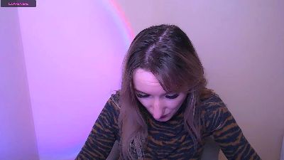 LillyBluee live cam on Cam4