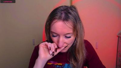 LillyBluee live cam on Cam4