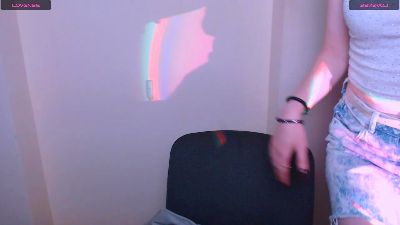 LillyBluee live cam on Cam4