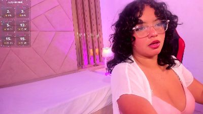 LillyCupcake live cam on Cam4