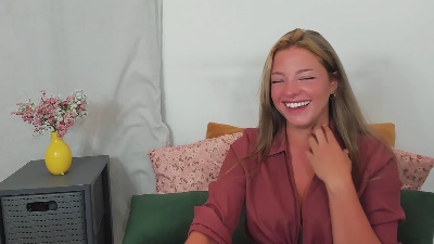 LillySensual live cam on Cam4