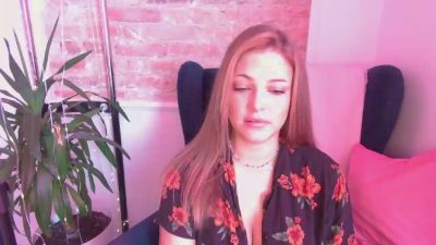 LillySensual live cam on Cam4