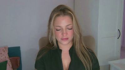 LillySensual live cam on Cam4