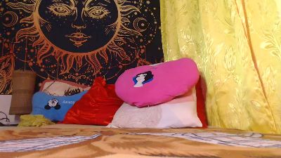Lillyriley live cam on Cam4