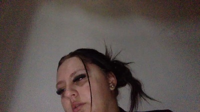 Lilou62 live cam on Cam4