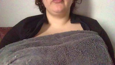 Lilou62 live cam on Cam4
