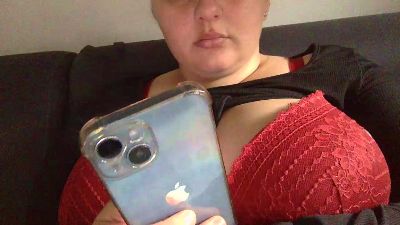 Lilou62 live cam on Cam4