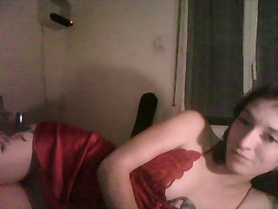 Lilou6968 live cam on Cam4