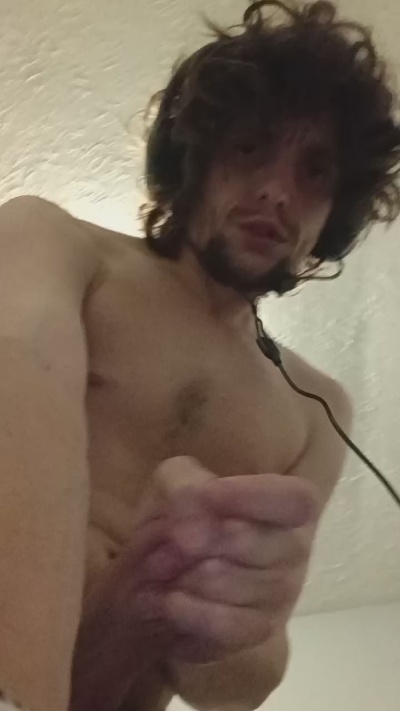 Liltoke7781848 live cam on Cam4