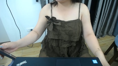 Lily9x live cam on Cam4