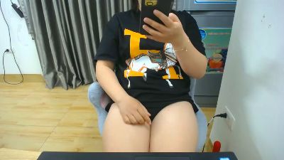Lily9x live cam on Cam4