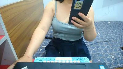 Lily9x live cam on Cam4