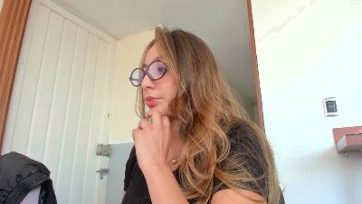 LilyGarcia live cam on Cam4