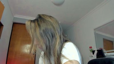 LilyGarcia live cam on Cam4