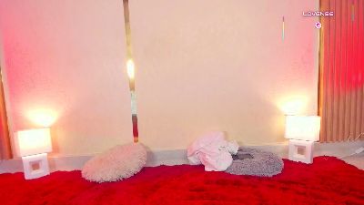 LilyHans live cam on Cam4