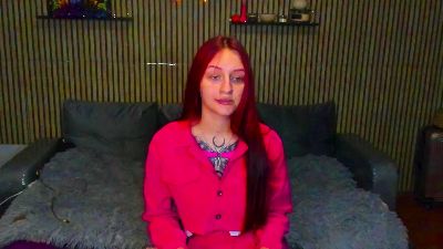 LilyHarwick live cam on Cam4