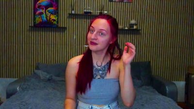 LilyHarwick live cam on Cam4