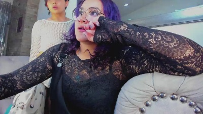 Lily_Foxxy live cam on Cam4