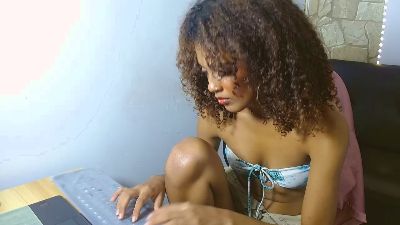 Lilycarson live cam on Cam4