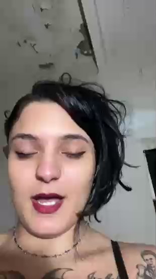 Lilyth live cam on Cam4