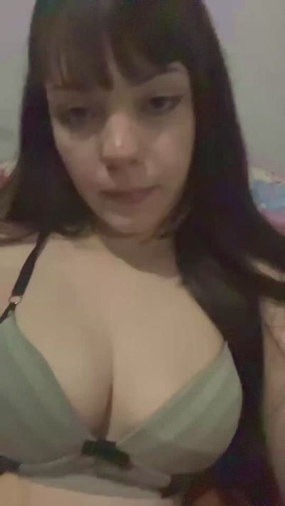 Lilyyy live cam on Cam4