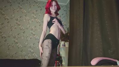 LinaTeen live cam on Cam4