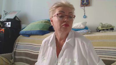 LindaL69 live cam on Cam4