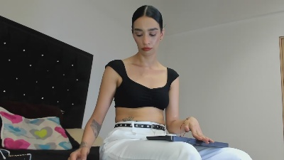 Linda_Rouss live cam on Cam4
