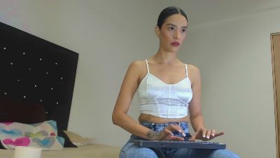 Linda_Rouss live cam on Cam4