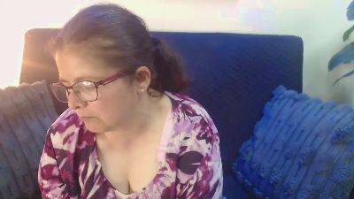 Linda_banks_ live cam on Cam4