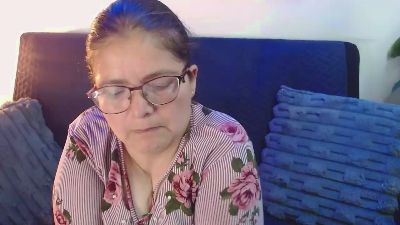 Linda_banks_ live cam on Cam4
