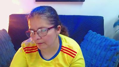Linda_banks_ live cam on Cam4