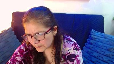Linda_banks_ live cam on Cam4