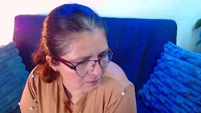 Linda_banks_ live cam on Cam4