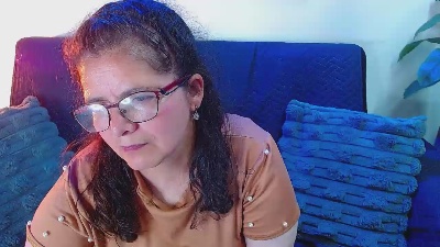 Linda_banks_ live cam on Cam4